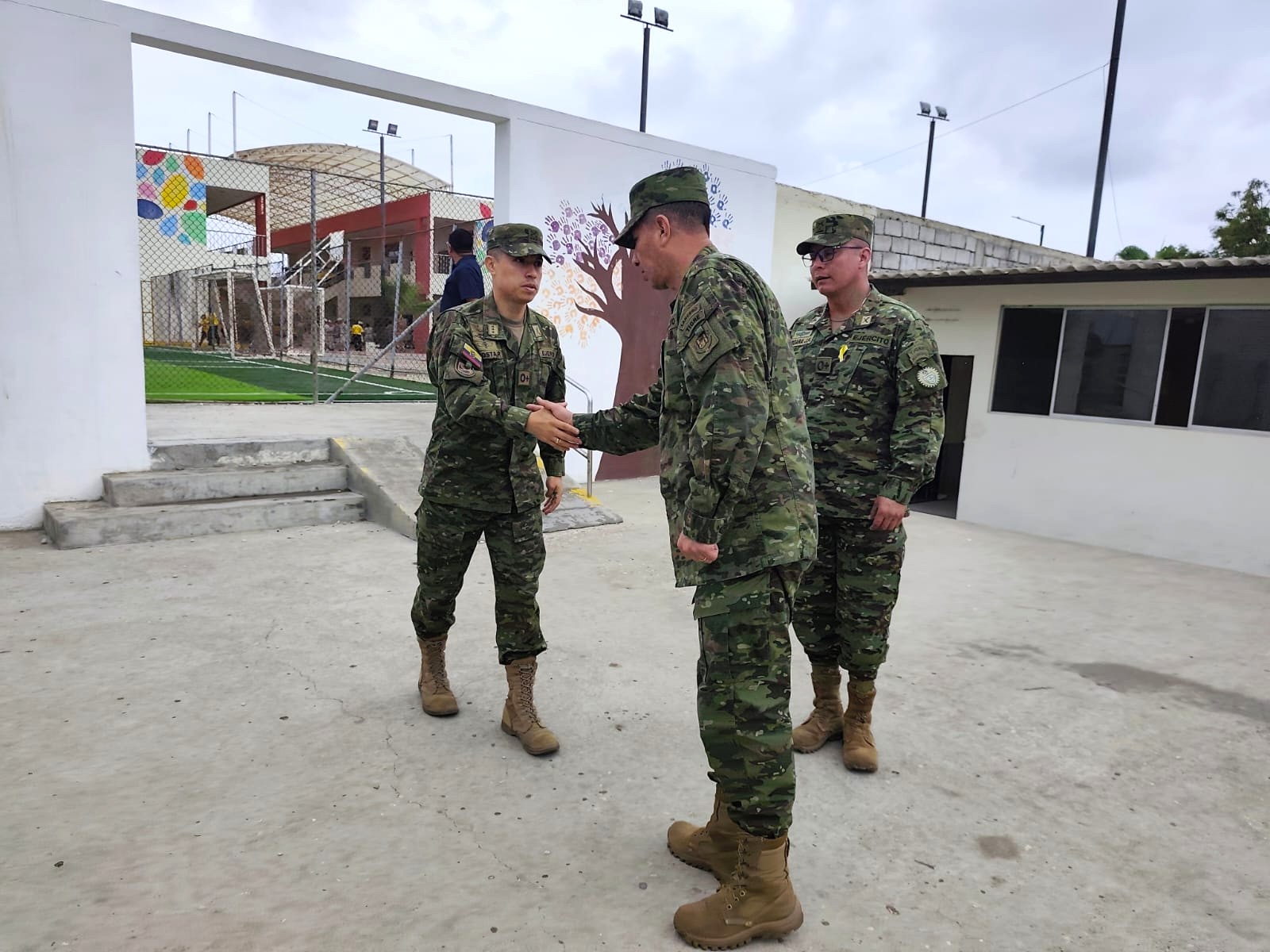 Equipo de inspecci&oacute;n y comunidad educativa